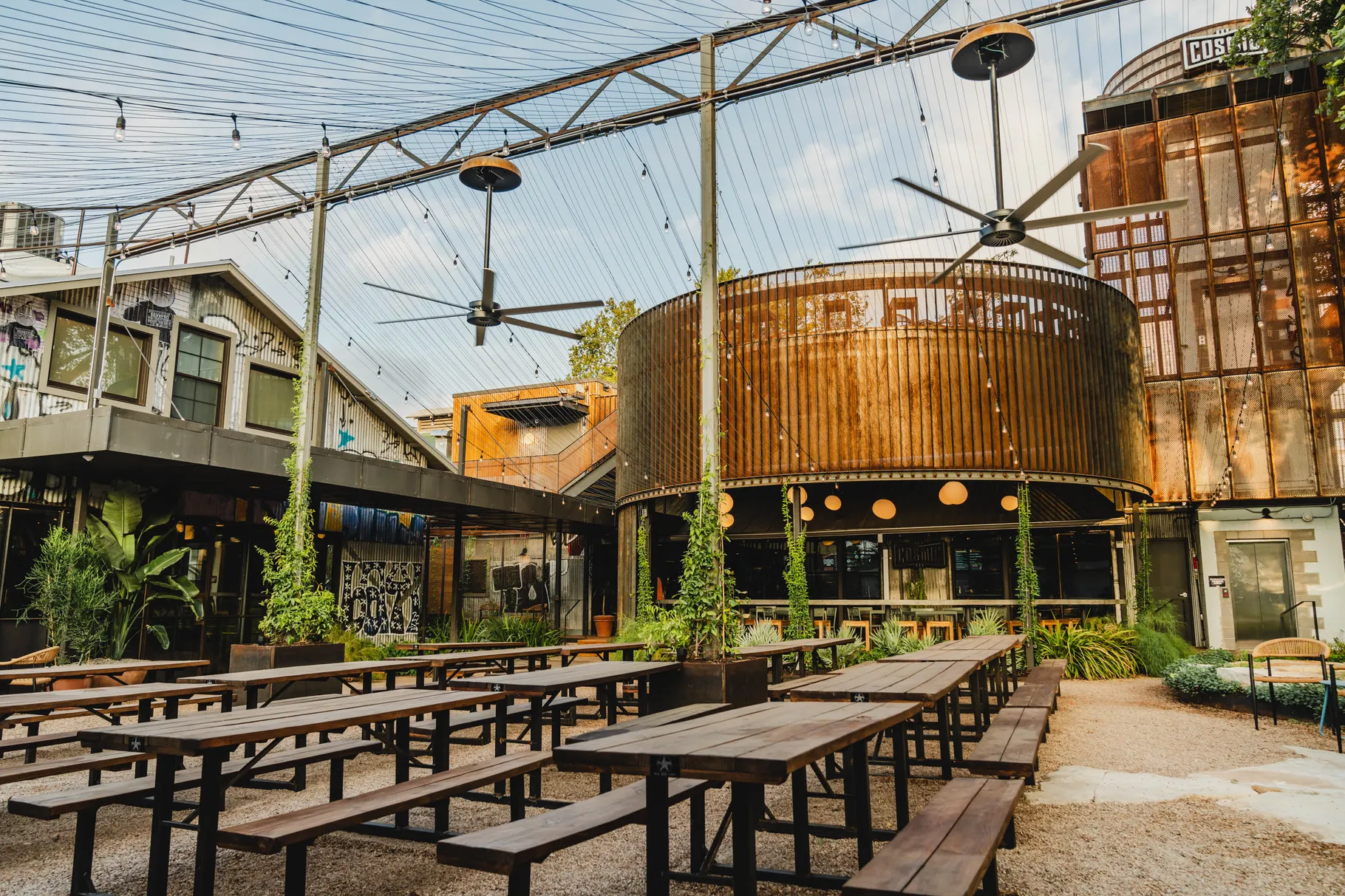 The outdoor patio at Cosmic Saltillo, a patio bar in East Austin.